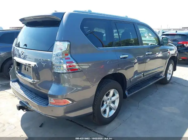 2019 LEXUS GX IAAI lot 43318482 auction photo 4