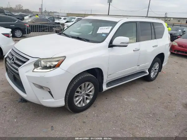 JTJBM7FXXG5146846 2016 LEXUS GX - Image 2