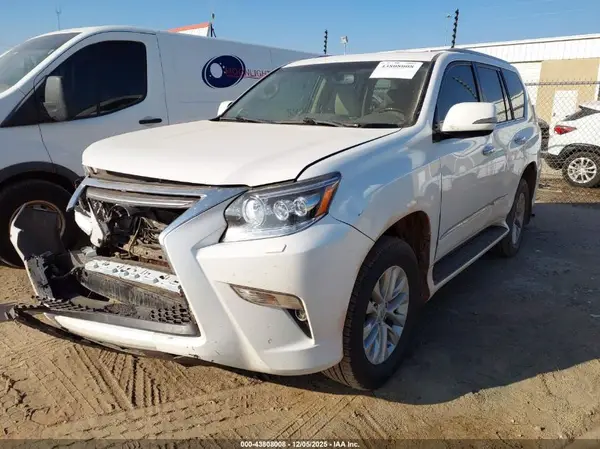 JTJBM7FXXJ5193849 2018 LEXUS GX - Image 2