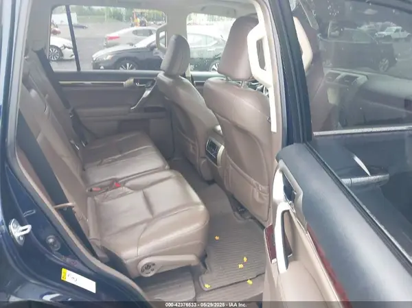 JTJBM7FXXJ5194015 2018 LEXUS GX - Image 8