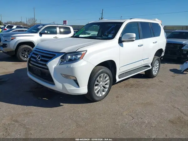 JTJBM7FXXJ5201707 2018 LEXUS GX - Image 2