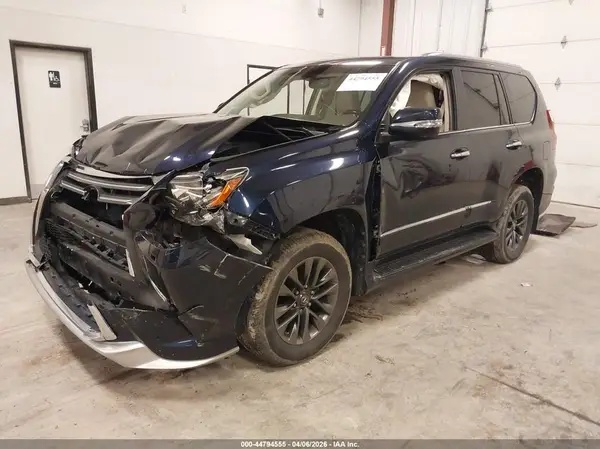 JTJBM7FXXK5224065 2019 LEXUS GX - Image 2