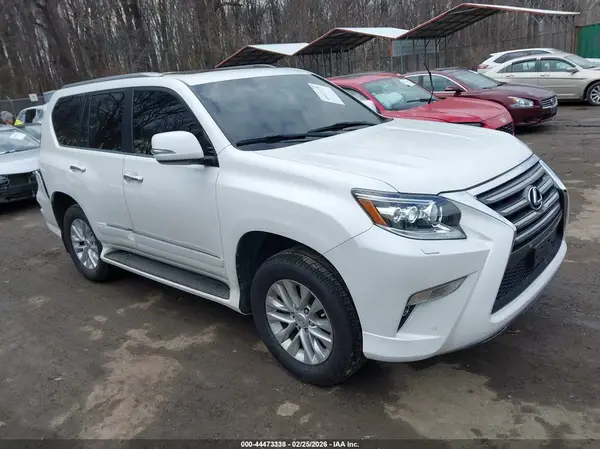 JTJBM7FXXK5235938 2019 LEXUS GX - Image 1