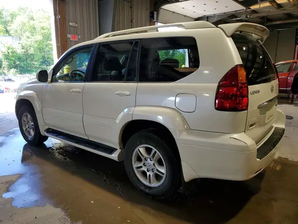JTJBT20X260122731 2025 LEXUS GX - Image 2