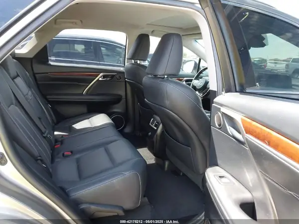 JTJBZMCA7J2035776 2018 LEXUS RX - Image 8