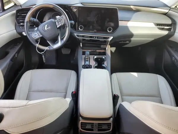 JTJCHMAA0P2002797 2023 LEXUS RX - Image 8