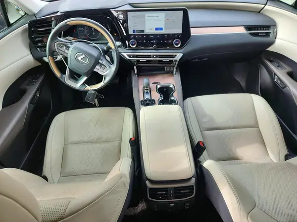JTJCHMAA0P2004551 2023 LEXUS RX - Image 8