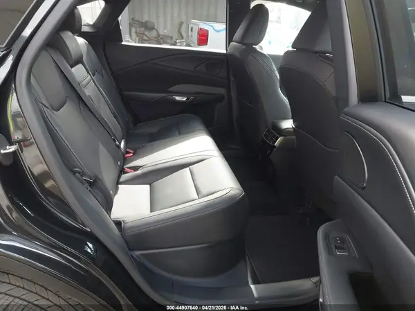 JTJCHMAA0R2017111 2024 LEXUS RX - Image 8