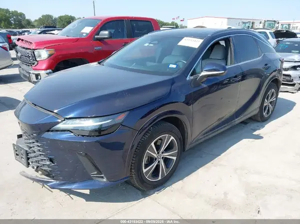 JTJCHMAA1R2011611 2024 LEXUS RX - Image 2