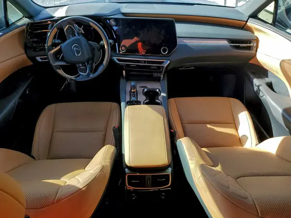 JTJCHMAA3R2018687 2024 LEXUS RX - Image 8