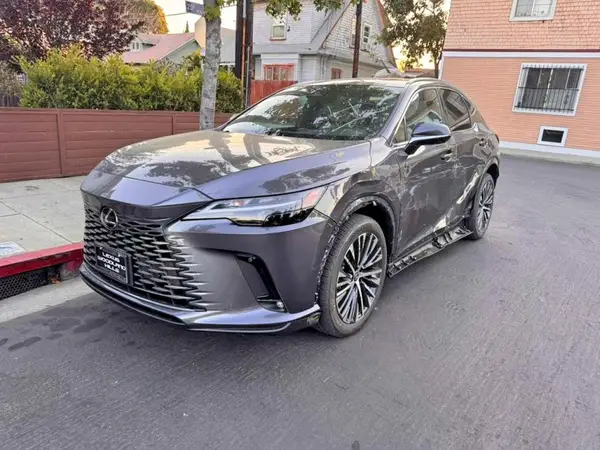 JTJCHMAA3T2040986 2026 LEXUS RX - Image 2