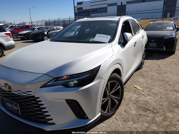 JTJCHMAA4R2013496 2024 LEXUS RX - Image 2