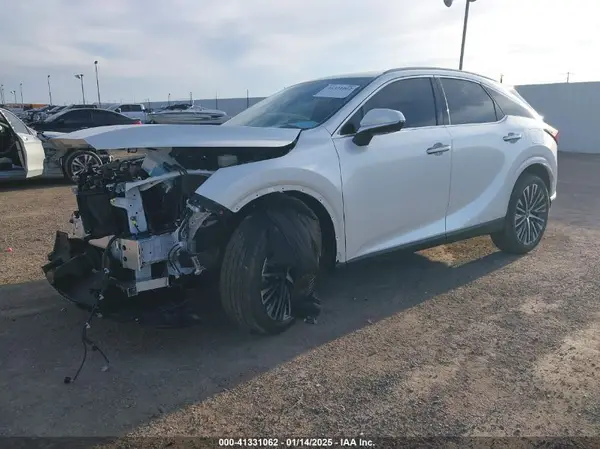 JTJCHMAA5S2022326 2025 LEXUS RX - Image 2