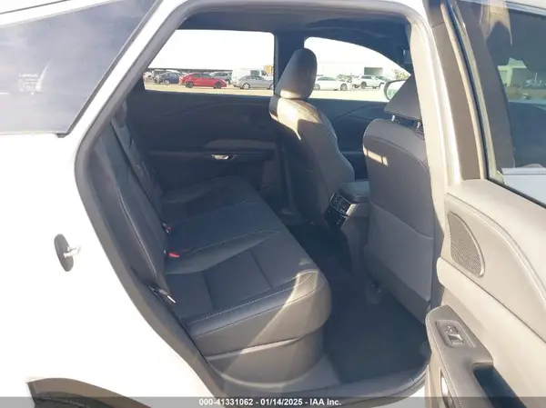 JTJCHMAA5S2022326 2025 LEXUS RX - Image 8