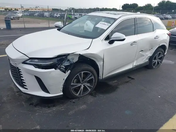 JTJCHMAA5S2023458 2025 LEXUS RX - Image 2