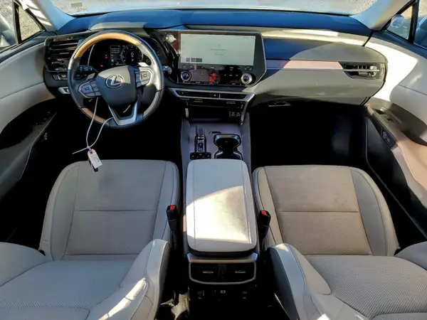 JTJCHMAA6R2019140 2024 LEXUS RX - Image 8
