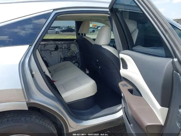 JTJCHMAA8P2000246 2023 LEXUS RX - Image 8