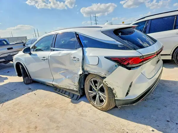 JTJCHMAA8R2011461 2024 LEXUS RX - Image 2