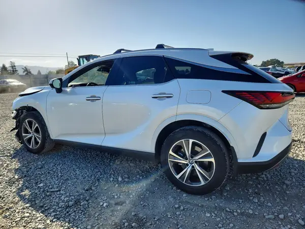 JTJCHMAA8R2015770 2024 LEXUS RX - Image 2