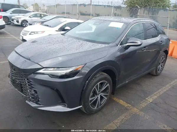 JTJCHMAA8S2027374 2025 LEXUS RX - Image 2
