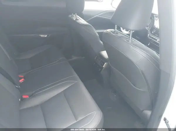 JTJCHMAAXP2000281 2023 LEXUS RX - Image 8