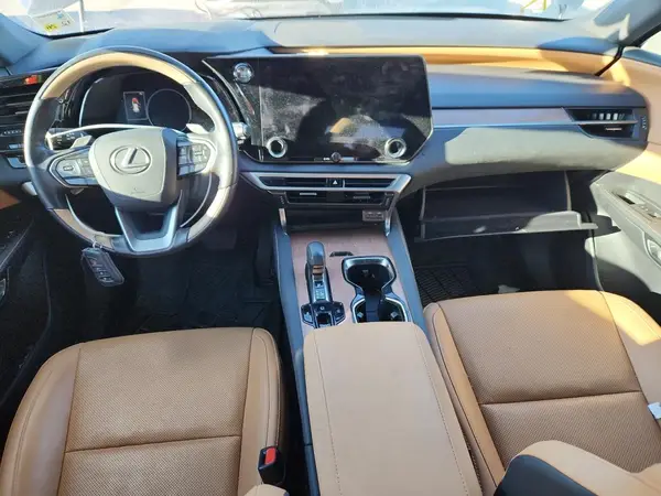 JTJCHMAAXR2014040 2024 LEXUS RX - Image 8