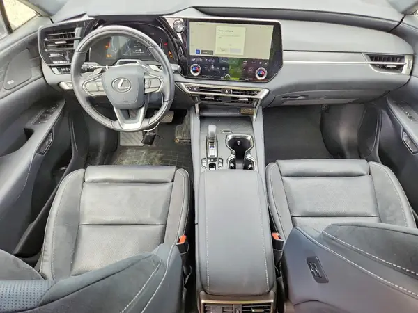 JTJCJMGA2R2022645 2024 LEXUS RX - Image 8