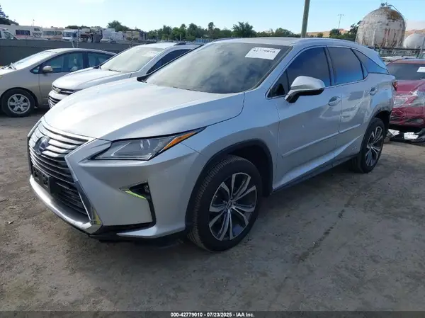 JTJDGKCA4J2001622 2018 LEXUS RX - Image 2