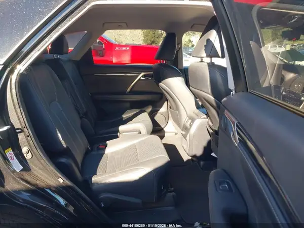 JTJDGKCA4J2005511 2018 LEXUS RX - Image 8