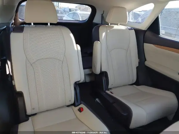 JTJDGKCA4K2008443 2019 LEXUS RX - Image 8