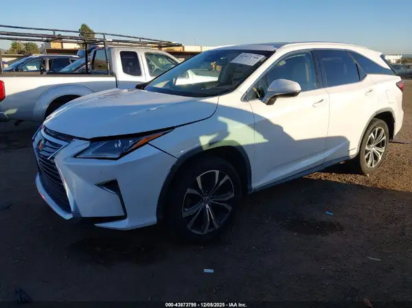 JTJDGKCA5J2003699 2018 LEXUS RX - Image 2