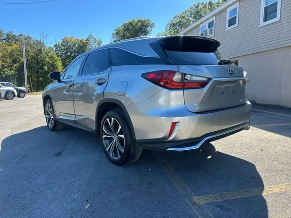 JTJDGKCA5J2005811 2018 LEXUS RX - Image 2