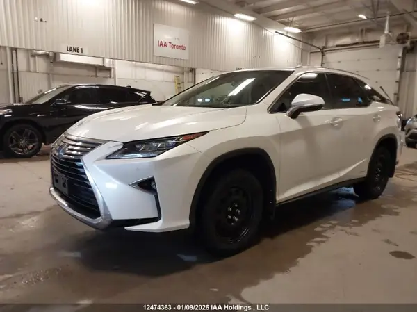 JTJDGKCA7J2000710 2018 LEXUS RX - Image 2