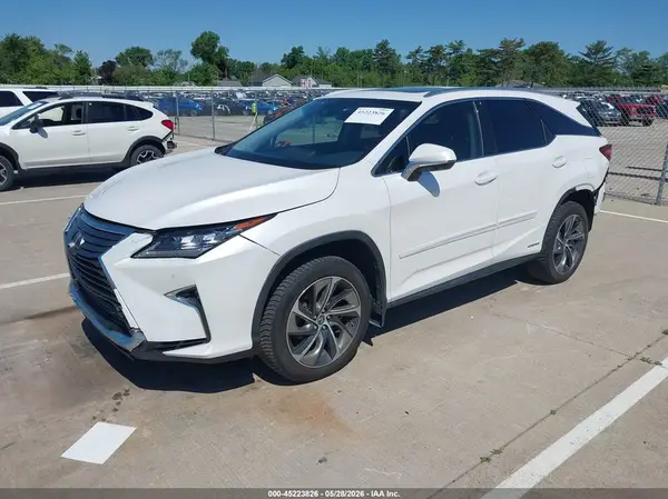 JTJDGKCA8J2000926 2018 LEXUS RX - Image 2