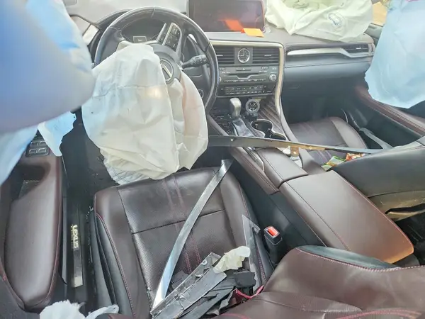 JTJDGKCA8J2004412 2018 LEXUS RX - Image 8