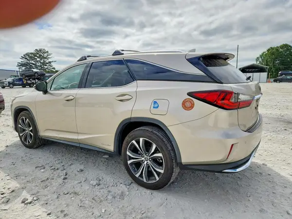JTJDGKCA8J2005074 2018 LEXUS RX - Image 2