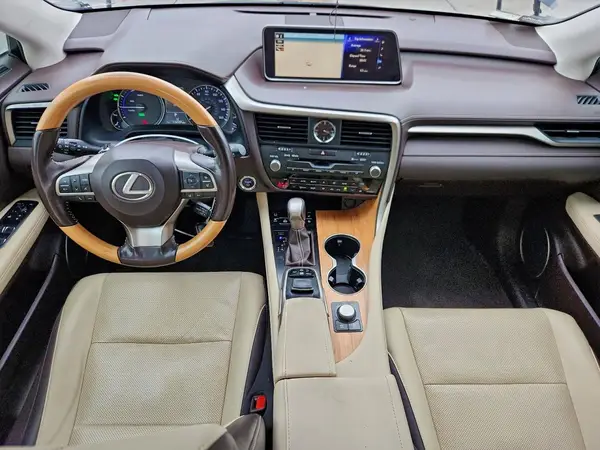 JTJDGKCA8J2005849 2018 LEXUS RX - Image 8