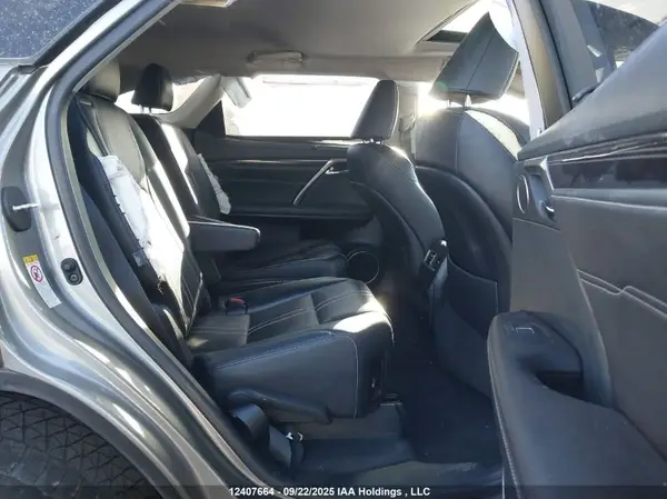 JTJDGKCA9J2003642 2018 LEXUS RX - Image 8