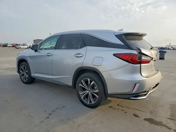 JTJDGKCA9J2004886 2018 LEXUS RX - Image 2