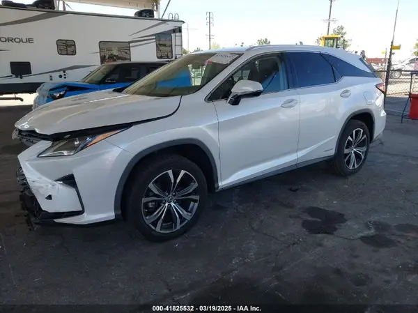 JTJDGKCAXJ2004184 2018 LEXUS RX - Image 2