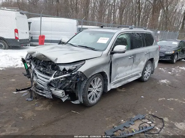 JTJDY7AX6L4316351 2020 LEXUS LX - Image 2