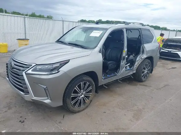 JTJDY7AX8L4321003 2020 LEXUS LX - Image 2