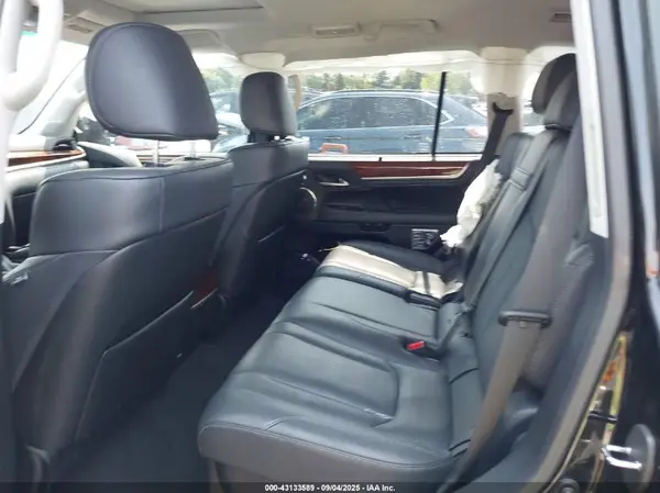 JTJDY7AXXL4313842 2020 LEXUS LX - Image 8
