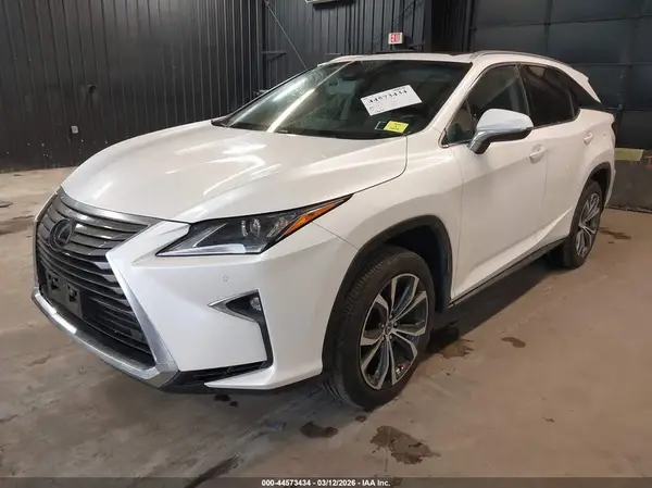 JTJDZKCA0J2000462 2018 LEXUS RX - Image 2