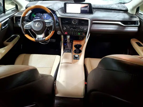 JTJDZKCA0J2001207 2018 LEXUS RX - Image 8