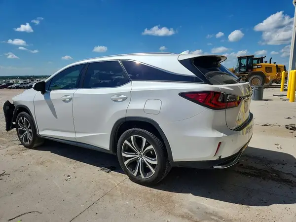 JTJDZKCA1J2000826 2018 LEXUS RX - Image 2