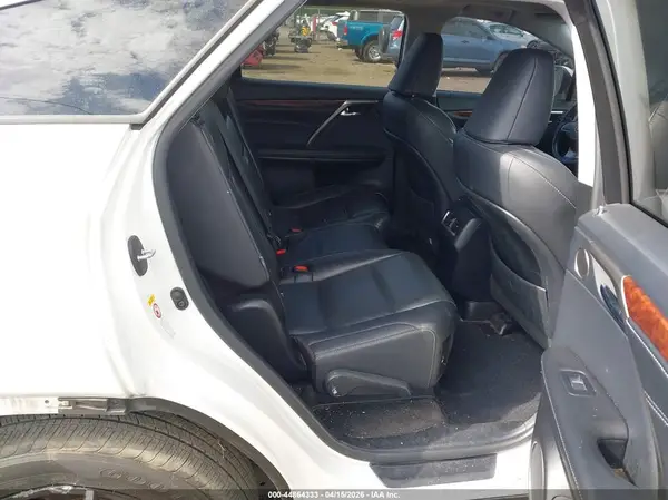 JTJDZKCA1J2001555 2018 LEXUS RX - Image 8