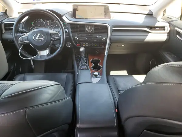 JTJDZKCA1J2008926 2018 LEXUS RX - Image 8