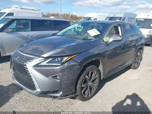 JTJDZKCA1K2016994 2019 LEXUS RX - Image 2