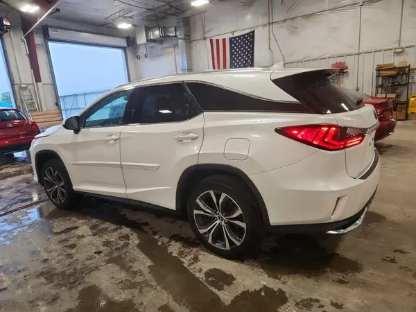 JTJDZKCA2J2006439 2018 LEXUS RX - Image 2